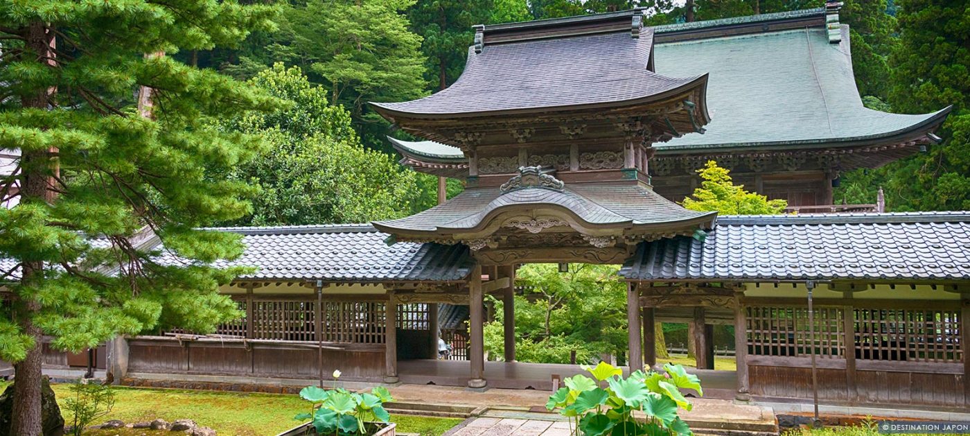Porte du temple Eiheiji à Fukui